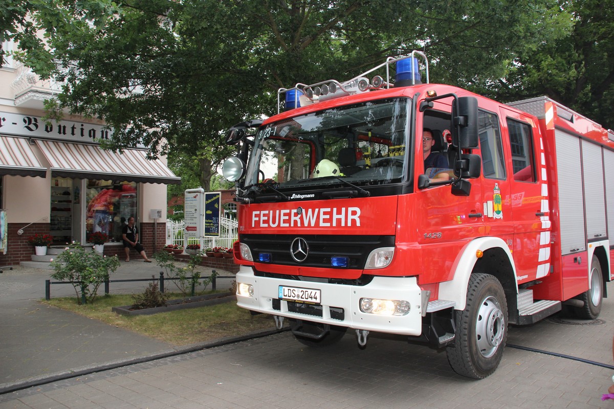 n_2015_06_13_Eichwalder_Rosenfest_1730.jpg